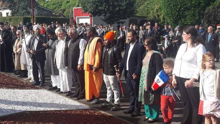 ਇਸ ਸਾਲ ਕਈ ਸ਼ਹਿਰਾਂ ਵਿੱਚ ਫਰਾਂਸੀਸੀ ਬਸ਼ਿੰਦੇ ਆਪੋ-ਆਪਣੇ ਤੌਰ 'ਤੇ ਸੌ ਸਾਲਾ ਸ਼ਹੀਦੀ ਦਿਵਸ ਮਨਾ ਰਹੇ ਹਨ ਤੇ ਇਹ ਦਿਹਾੜੇ 2019 ਤੱਕ ਲਗਾਤਾਰ ਮਨਾਏ ਜਾਂਦੇ ਰਹਿਣਗੇ, ਕਿਉਂਕਿ ਪਹਿਲੀ ਸੰਸਾਰ ਜੰਗ 1914 ਤੋਂ ਲੈ ਕੇ 1919 ਤੱਕ ਲਗਾਤਾਰ ਜਾਰੀ ਰਹੀ ਸੀ। 