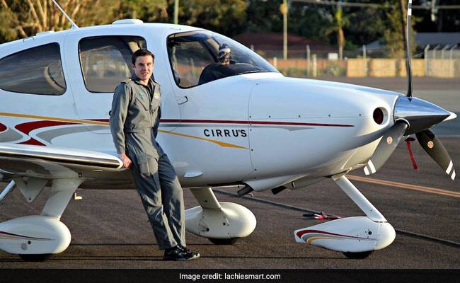 ਮੈਲਬੌਰਨ: ਆਸਟ੍ਰੇਲੀਆਈ ਪਾਇਲਟ ਲੈਚਲਨ ਸਮਾਰਟ ਨੇ ਸਭ ਤੋਂ ਘੱਟ ਉਮਰ 'ਚ ਜਹਾਜ਼ ਨਾਲ ਦੁਨੀਆ ਦਾ ਚੱਕਰ ਲਗਾਉਣ ਦਾ ਕਾਰਨਾਮਾ ਕਰ ਵਿਖਾਇਆ ਹੈ। 18 ਸਾਲ ਦੇ ਸਮਾਰਟ ਨੂੰ ਇਸ ਪ੍ਰਾਪਤੀ ਲਈ ਗਿਨੀਜ਼ ਬੁੱਕ ਆਫ਼ ਵਰਲਡ ਰਿਕਾਰਡ 'ਚ ਜਗ੍ਹਾ ਮਿਲੀ ਹੈ। 
