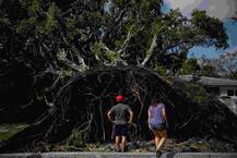 ਫਲੋਰੀਡਾ \'ਚ ਇਰਮਾ ਤੂਫ਼ਾਨ ਨਾਲ ਹਰ ਪਾਸੇ ਤਬਾਹੀ ਦਾ ਮੰਜ਼ਰ