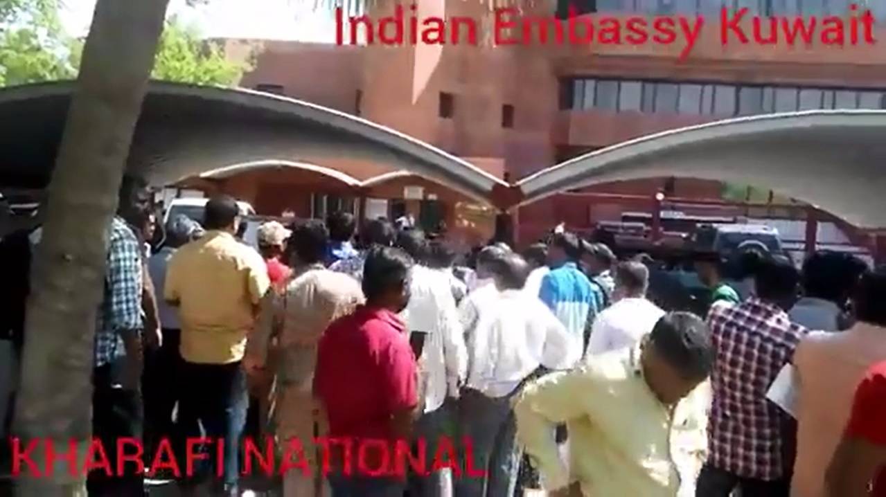 ਸੁਸ਼ਮਾ ਜੀ, ਇਨ੍ਹਾਂ 800 ਭਾਰਤੀਆਂ ਦੀ ਵੀ ਤਾਂ ਸੁਣੋ..!