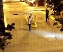 ਹੱਥ \'ਚ ਚਾਕੂ ਫੜ੍ਹੇ ਵਿਦਿਆਰਥੀ ਨੂੰ ਪੁਲਿਸ ਨੇ ਗੋਲੀ ਮਾਰ ਕੇ ਮਾਰਿਆ..