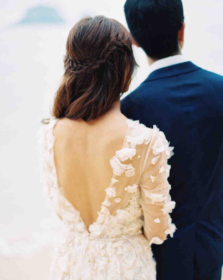 ਪਹਿਲੀ ਪਤਨੀ ਉਸ ਤੋਂ ਦੋ ਸਾਲ ਛੋਟੀ ਸੀ, ਜਿਸ ਤੋਂ ਤਿੰਨ ਬੱਚੇ ਹੋਏ। ਇਸ ਤੋਂ ਬਾਅਦ ਉਸ ਦੇ ਕਈ ਔਰਤਾਂ ਨਾਲ ਸਬੰਧ ਬਣੇ, ਜਿਨ੍ਹਾਂ ‘ਚੋਂ ਜ਼ਿਆਦਾਤਰ ਦੀ ਉਮਰ 20 ਸਾਲ ਤੋਂ ਘੱਟ ਸੀ।