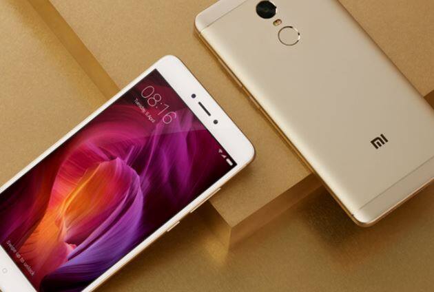 ਰੈੱਡ ਮੀ ਨੋਟ 4: ਸ਼ਾਓਮੀ ਦੇ ਥੋੜ੍ਹਾ ਸਮਾਂ ਪਹਿਲਾਂ ਜਾਰੀ ਹੋਏ ਨੋਟ 4 'ਤੇ 2000 ਰੁਪਏ ਦੀ ਛੋਟ ਮਿਲ ਰਹੀ ਹੈ। ਇਸ ਦੀ ਛੋਟ ਤੋਂ ਬਾਅਦ ਕੀਮਤ 10,999 ਰੁਪਏ ਹੈ। ਖਾਸ ਗੱਲ ਇਹ ਵੀ ਹੈ ਕਿ ਇਸ ਨਾਲ 10000 ਰੁਪਏ ਦਾ ਐਕਸਚੇਂਜ ਆਫਰ ਵੀ ਮਿਲ ਰਿਹਾ ਹੈ। 