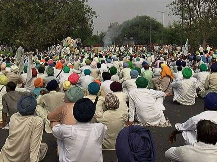 ਧਰਨੇ ਨੂੰ ਸੰਬੋਧਨ ਕਰਦਿਆਂ ਜਥੇਬੰਦੀ ਦੇ ਸੂਬਾ ਮੀਤ ਪ੍ਰਧਾਨ ਮੇਹਰ ਸਿੰਘ ਨੇ ਕਿਹਾ ਕਿ ਪਰਾਲੀ ਦੇ ਮਸਲੇ ਤੋਂ ਇਲਾਵਾ ਕਿਸਾਨੀ ਦੀ ਸਮੁੱਚੇ ਕਰਜ਼ੇ ਦੀ ਮੁਆਫੀ ਦੇ ਪੰਜਾਬ ਸਰਕਾਰ ਦੇ ਚੋਣ ਵਾਅਦੇ ਨੂੰ ਪੂਰਾ ਕਰਵਾਉਣ, ਗੰਨੇ ਦਾ ਬਕਾਇਆ ਜਾਰੀ ਕਰਨ ਤੇ ਫਸਲਾਂ ਦੇ ਨੁਕਸਾਨ ਤੇ ਮਨੁੱਖੀ ਜਾਨਾਂ ਦਾ ਖੋ ਬਣਦੇ ਅਵਾਰਾ ਪਸ਼ੂਆਂ ਦੇ ਪ੍ਰਬੰਧ ਕਰਨ ਵਰਗੀਆਂ ਜ਼ਰੂਰੀ ਮੰਗਾ ਨੂੰ ਇਹ ਧਰਨਾ ਲਾਇਆ ਗਿਆ ਹੈ।