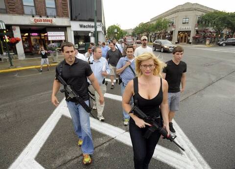 ਅਮਰੀਕਾ ਬਣਿਆ ਅਸਲੇ ਦਾ ਢੇਰ, 90 ਫੀਸਦੀ ਲੋਕਾਂ ਕੋਲ ਹਥਿਆਰ, 15 ਲੱਖ ਤੋਂ ਵੱਧ ਕਤਲ ਅਮਰੀਕਾ ਬਣਿਆ ਅਸਲੇ ਦਾ ਢੇਰ, 90 ਫੀਸਦੀ ਲੋਕਾਂ ਕੋਲ ਹਥਿਆਰ, 15 ਲੱਖ ਤੋਂ ਵੱਧ ਕਤਲ