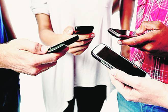 149 ਰੁਪਏ ਦੇ ਪਲਾਨ ਦੀ ਮਿਆਦ ਦੀ ਗੱਲ ਕਰੀਏ ਤਾਂ ਇਹ 28 ਦਿਨ ਦੇ ਲਈ ਹੋਵੇਗੀ। ਇਸ ਪਲਾਨ ਵਿੱਚ 2 ਜੀਬੀ ਦੀ ਡੇਟਾ ਲਿਮਟ ਖ਼ਤਮ ਹੋਣ ਬਾਅਦ ਇੰਟਰਨੈੱਟ ਸਪੀਡ 64Kbps ਤੱਕ ਮਿਲੇਗੀ। 149 ਰੁਪਏ ਦੀ ਪਲਾਨ ਵਿੱਚ 300 ਮੈਸੇਜ ਤੇ ਅਨਲਿਮਿਟੇਡ ਕਾਲਿੰਗ ਦਾ ਫਾਇਦਾ ਮਿਲੇਗਾ। ਕੰਪਨੀ ਦੇ 309 ਰੁਪਏ ਦੇ ਪਲਾਨ ਦੀ ਗੱਲ ਕਰੀਏ ਤਾਂ ਇਸ ਵਿੱਚ 4ਜੀ ਸਪੀਡ ਦੇ ਨਾਲ 56 ਜੀਬੀ ਡੇਟਾ ਲਿਮਟ ਖ਼ਤਮ ਹੋਣ ਉੱਤੇ 128kbps ਦੀ ਸਪੀਡ ਮਿਲੇਗੀ। 