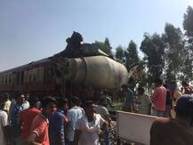 ਜਲਾਲਾਬਾਦ ਦੇ ਰੋਡੇ ਫਾਟਕ \'ਤੇ ਖ਼ਤਰਨਾਕ ਰੇਲ ਹਾਦਸਾ, ਵੇਖੋ ਤਸਵੀਰਾਂ ਦੀ ਜ਼ੁਬਾਨੀ