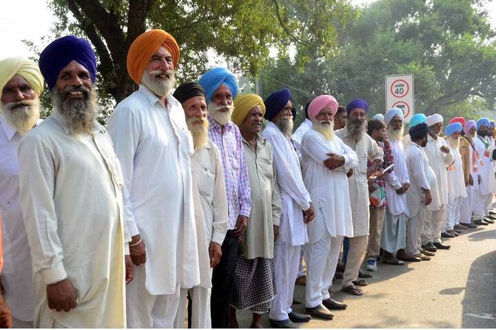 ਦੱਸ ਦੇਈਏ ਕਿ ਗੁਰਦਾਸਪੁਰ ਜ਼ਿਮਨੀ ਚੋਣ ਵਿੱਚ ਆਮ ਆਦਮੀ ਪਾਰਟੀ ਤੋਂ ਮੇਜਰ ਜਨਰਲ (ਸੇਵਾਮੁਕਤ) ਸੁਰੇਸ਼ ਖਜੂਰੀਆ ਅਤੇ ਅਕਾਲੀ ਦਲ ਤੇ ਭਾਜਪਾ ਗਠਜੋੜ ਦੇ ਸਵਰਨ ਸਲਾਰੀਆ ਤੇ ਕਾਂਗਰਸ ਦੇ ਸੁਨੀਲ ਜਾਖੜ ਮੈਦਾਨ ਵਿੱਚ ਹਨ। 