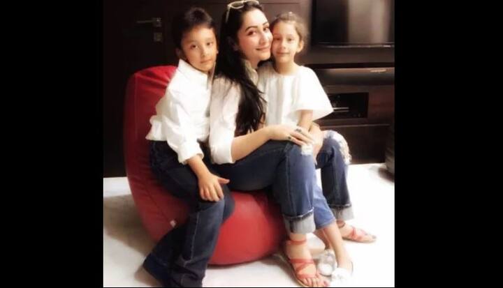 ਤ੍ਰਿਸ਼ਲਾ ਤੋਂ ਇਲਾਵਾ ਸੰਜੇ ਦੱਤ ਪਤਨੀ ਮਾਨਿਅਤਾ ਤੋਂ ਜੌੜੇ ਬੱਚਿਆਂ ਦਾ ਬਾਪ ਵੀ ਹੈ। 