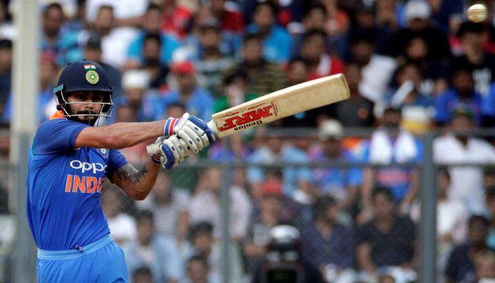 ਭਾਰਤ ਵੱਲੋਂ ਪਹਿਲਾਂ ਬੱਲੇਬਾਜ਼ੀ ਕਰਦੇ ਹੋਏ ਕੋਹਲੀ ਨੇ ਆਪਣੇ 200ਵੇਂ ਮੈਚ 'ਚ 121 ਦੌੜਾਂ ਦੀ ਮੱਦਦ ਨਾਲ ਅੱਠ ਵਿਕਟਾਂ 'ਤੇ 280 ਦੌੜਾਂ ਬਣਾਈਆਂ ਸਨ। 
