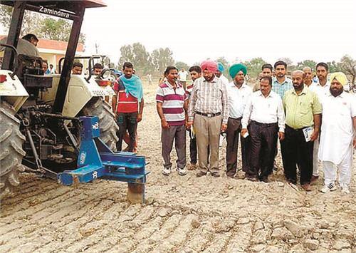 2015_5image_18_43_44874494519jbd_bajaj01-ll