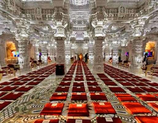 ਇਹ ਮੰਦਿਰ 134 ਫੁੱਟ ਲੰਮਾ ਅਤੇ 87 ਫੁੱਟ ਚੌੜਾ ਹੈ। ਇਸ ਵਿੱਚ 108 ਖੰਭੇ ਅਤੇ ਤਿੰਨ ਗਰਭਗ੍ਰਹਿ ਹਨ, ਨਿਊਜਰਸੀ ਦੇ ਰਾਬਿੰਸਵਿਲੇ ਸ਼ਹਿਰ ਵਿੱਚ ਸਥਿਤ ਇਹ ਮੰਦਿਰ ਸ਼ਿਲਪਸ਼ਾਸਤਰ ਦੇ ਮੁਤਾਬਕ ਬਣਾਇਆ ਗਿਆ ਹੈ।