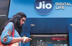 ਹੁਣ ਜੀਓ ਟੀਵੀ ਤੇ ਬਰਾਂਡਬੈਂਡ ਸਰਵਿਸ ਦਾ ਧਮਾਕਾ ਆਫਰ..