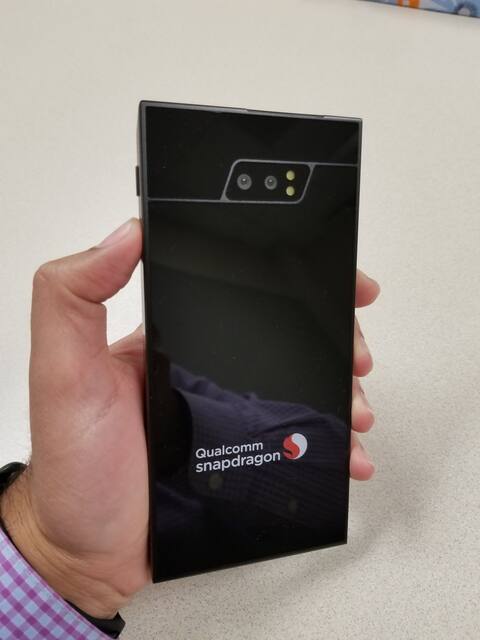 ਦੁਨੀਆ ਦਾ ਪਹਿਲਾ 5 ਜੀ ਸਮਾਰਟਫੋਨ, ਜਾਣੋ ਕੀ-ਕੀ ਖਾਸ ਦੁਨੀਆ ਦਾ ਪਹਿਲਾ 5 ਜੀ ਸਮਾਰਟਫੋਨ, ਜਾਣੋ ਕੀ-ਕੀ ਖਾਸ