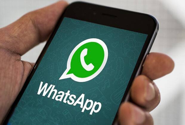 1. ਸਭ ਤੋਂ ਪਹਿਲਾਂ WhatsApp ਖੋਲ੍ਹੋ ਤੇ ਇਸ ਦੀਆਂ ਸੈਟਿੰਗ ਵਿੱਚ ਜਾਓ। ਅੱਗੇ ਅਕਾਊਂਟ ਵਿੱਚ ਜਾਓ ਤੇ ਡਿਲੀਟ ਮਾਈ ਅਕਾਊਂਟ ਨੂੰ ਚੁਣੋ।