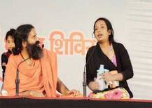 ਰਾਮਦੇਵ ਨਾਲ ਯੋਗਾ ਕਰਨ ਗਈ ਮੁਸਲਿਮ ਲੜਕੀ ਦੇ ਵਿਰੁੱਧ ਫਤਵਾ ਜਾਰੀ