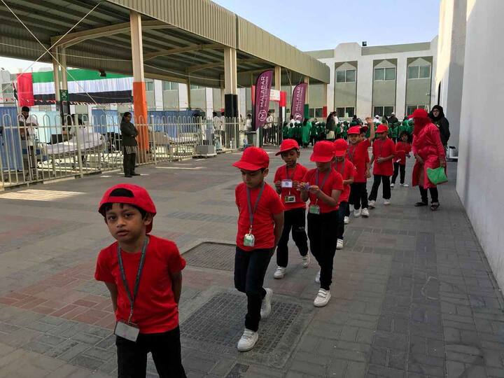 ਸਕੂਲ ਮੈਨੇਜਮੈਂਟ ਨੇ ਕਿਹਾ ਕਿ ਇਹ ਕੋਸ਼ਿਸ਼ ਪਹਿਲਾਂ ਭਾਰਤੀ ਪ੍ਰਧਾਨ ਮੰਤਰੀ ਜਵਾਹਰ ਲਾਲ ਨਹਿਰੂ ਦੀ ਜੈਅੰਤੀ ਮੌਕੇ ਕੀਤੀ ਗਈ। ਉਨ੍ਹਾਂ ਦੀ ਜੈਅੰਤੀ ਬਾਲ ਦਿਵਸ ਵਜੋਂ ਮਨਾਈ ਜਾਂਦੀ ਹੈ। ਸਕੂਲ ਦੀ ਪ੍ਰਿੰਸੀਪਲ ਮੰਜੂ ਰੇਜੀ ਨੇ ਕਿਹਾ ਕਿ ਇਹ ਸਾਡੇ ਵਿਦਿਆਰਥੀਆਂ ਲਈ ਵੱਡੀ ਉਪਲੱਬਧੀ ਹੈ।