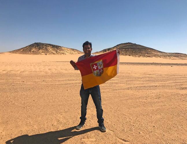 ਭਾਰਤ ਦੇ ਰਹਿਣ ਵਾਲੇ ਇੱਕ ਸ਼ਖਸ ਨੇ ਵਿਦੇਸ਼ ਵਿੱਚ ਨਵਾਂ ਦੇਸ਼ ਬਣਾ ਲਿਆ ਹੈ।