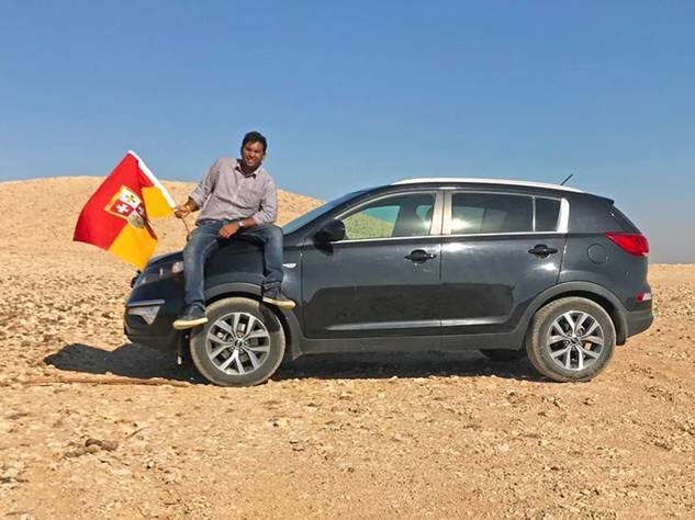 ਹੁਣ ਤੱਕ ਕਿਸੇ ਨੇ ਵੀ ਇਸ 'ਤੇ ਦਾਅਵਾ ਨਹੀਂ ਕੀਤਾ ਸੀ। ਦੀਕਸ਼ਤ ਨੇ ਕਿਹਾ ਕਿ ਇਸ ਇਲਾਕੇ 'ਤੇ ਦਾਅਵਾ ਕਰਨ ਲਈ ਉਸ ਨੇ ਬੂਟੇ ਲਾਏ ਤੇ ਉਨ੍ਹਾਂ ਨੂੰ ਪਾਣੀ ਦਿੱਤਾ।