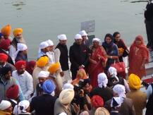 ਸ੍ਰੀ ਹਰਿਮੰਦਰ ਸਾਹਿਬ ਪੁਹੰਚੇ ਰਾਸ਼ਟਰਪਤੀ ਇਲਾਹ ਆਨੰਦ \'ਚ ਰੰਗੇ