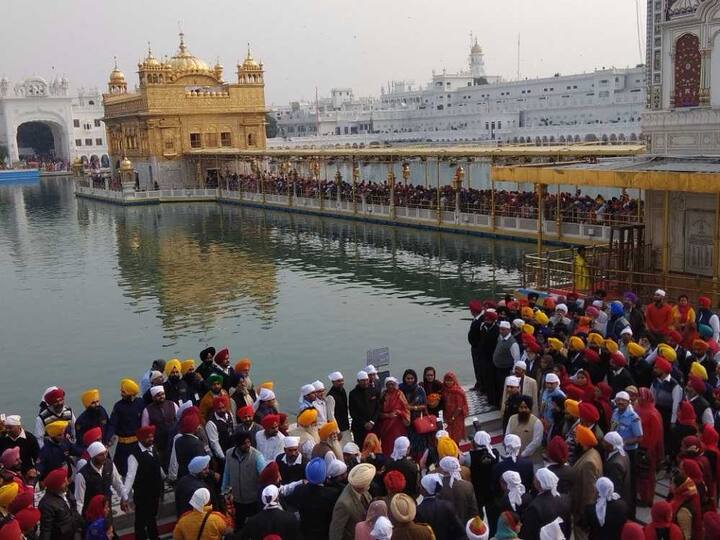 ਅੱਜ ਭਾਰਤ ਦੇ ਰਾਸ਼ਟਰਪਤੀ ਰਾਮਨਾਥ ਕੋਵਿੰਦ ਆਪਣੇ ਅੰਮ੍ਰਿਤਸਰ ਦੌਰੇ 'ਤੇ ਆਏ ਹੋਏ ਹਨ। 