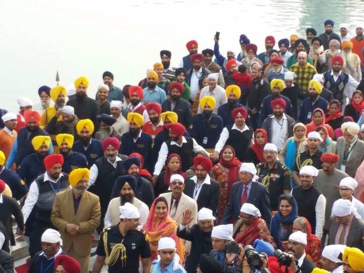 ਉਨ੍ਹਾਂ ਪਹਿਲਾਂ ਦਰਬਾਰ ਸਾਹਿਬ ਮੱਥਾ ਟੇਕਿਆ ਤੇ ਬਾਅਦ ਵਿੱਚ ਜਲ੍ਹਿਆਂਵਾਲਾ ਬਾਗ਼ ਵੀ ਗਏ।