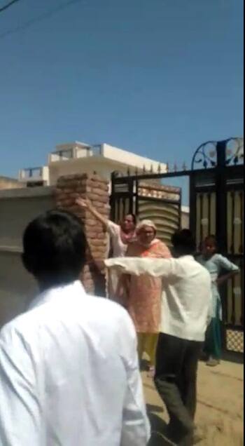 ਪੂਰੇ ਮਾਮਲੇ ਦੀ ਸ਼ਿਕਾਇਤ ਪੁਲਿਸ ਨੂੰ ਨਹੀਂ ਕੀਤੀ ਗਈ। ਪੁਲਿਸ ਦਾ ਕਹਿਣਾ ਹੈ ਕਿ ਸ਼ਿਕਾਇਤ ਆਉਣ 'ਤੇ ਉਹ ਕਾਰਵਾਈ ਕਰਨਗੇ। 