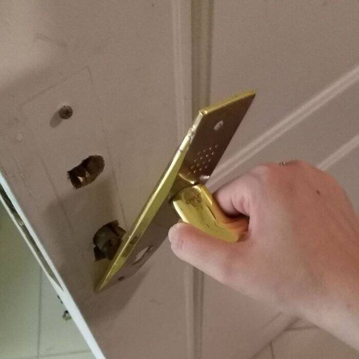 ਹੋਰ ਲਗਾਓ ਘਟੀਆ ਸਮਾਨ।
