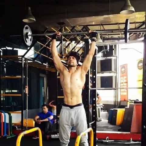  ਉਨ੍ਹਾਂ ਖਿਲਾਫ ਇੱਕ ਮਾਡਲ ਨੇ ਵਰਸੋਵਾ ਥਾਣੇ ਵਿੱਚ ਰੇਪ ਦਾ ਮਾਮਲਾ ਦਰਜ ਕਰਵਾਇਆ ਹੈ ਜਿਸ ਤੋਂ ਬਾਅਦ ਉਨ੍ਹਾਂ ਨੂੰ ਗ੍ਰਿਫਤਾਰ ਕਰ ਲਿਆ ਗਿਆ।