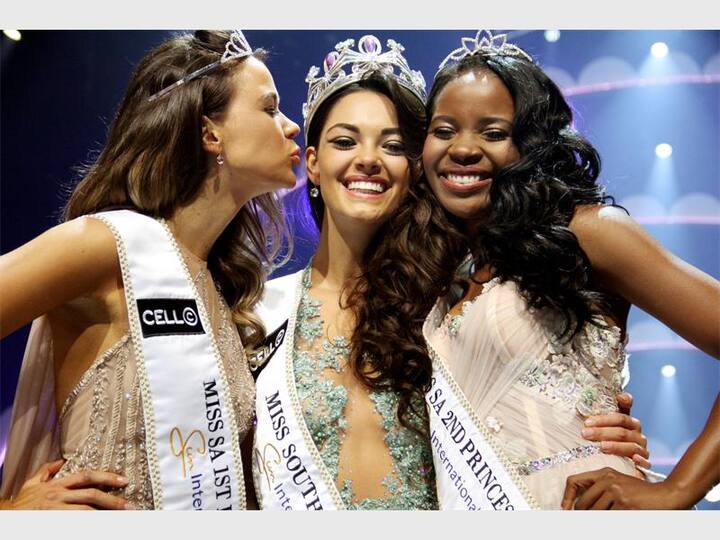 ਲਾਸ ਵੇਗਾਸ : ਔਰਤਾਂ ਨੂੰ ਆਤਮਰੱਖਿਆ ਦੀ ਸਿਖਲਾਈ ਦੇਣ ਵਾਲੀ ਦੱਖਣੀ ਅਫ਼ਰੀਕਾ ਦੇ ਡੈਮੀ ਲੀਗ ਨੇਲ ਪੀਟਰਸ ਨੇ ਐਤਵਾਰ ਨੂੰ ਇੱਥੇ ਸਾਲ 2017 ਦਾ ਮਿਸ ਯੂਨੀਵਰਸ ਦਾ ਖ਼ਿਤਾਬ ਆਪਣੇ ਨਾਂ ਕੀਤਾ। ਭਾਰਤ ਦੀ ਨੁਮਾਇੰਦਗੀ ਕਰ ਰਹੀ ਸ਼ਰਧਾ ਸ਼ਸ਼ੀਧਰ ਮੁਕਾਬਲੇ 'ਚ ਆਪਣਾ ਪ੍ਰਭਾਵ ਛੱਡਣ 'ਚ ਨਾਕਾਮ ਰਹੀ।