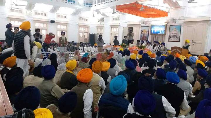 ਮੌਜੂਦਾ ਹਾਊਸ ਵਿੱਚ ਚੁਣੇ ਹੋਏ 170 ਸ਼੍ਰੋਮਣੀ ਕਮੇਟੀ ਮੈਂਬਰਾਂ ਵਿੱਚੋਂ 157 ਬਾਦਲ ਧੜੇ ਨਾਲ ਸਬੰਧਤ ਹਨ। ਸਾਬਕਾ ਜਨਰਲ ਸਕੱਤਰ ਤੇ ਜਥੇਦਾਰ ਗੁਰਚਰਨ ਸਿੰਘ ਟੌਹੜਾ ਸਮਰਥਕ ਸੁਖਦੇਵ ਸਿੰਘ ਭੌਰ ਵੱਲੋਂ ਬਣਾਏ ਪੰਥਕ ਫਰੰਟ ਕੋਲ 22 ਮੌਜੂਦਾ ਮੈਂਬਰ ਤੇ ਕੁਝ ਸਾਬਕਾ ਮੈਂਬਰ ਹੋਣ ਦਾ ਦਾਅਵਾ ਕੀਤਾ ਜਾ ਰਿਹਾ ਸੀ ਪਰ ਉਨ੍ਹਾਂ ਨੂੰ ਸਿਰਫ 15 ਵੋਟਾਂ ਮਿਲੀਆਂ।