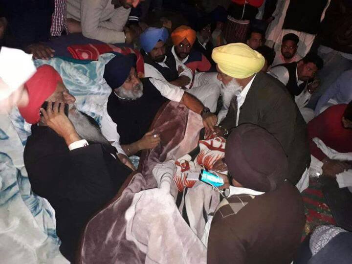 ਏਬੀਪੀ ਸਾਂਝਾ ਨਾਲ ਗੱਲਬਾਤ ਕਰਦਿਆਂ ਸ਼ੁਖਬੀਰ ਬਾਦਲ ਨੇ ਕਿਹਾ ਕਿ ਅਕਾਲੀ ਦਲ ਦੀ ਮੁੱਖ ਮੰਗ ਅਕਾਲੀ ਲੀਡਰਾਂ ਤੇ ਦਰਜ ਪਰਚੇ ਤੁਰੰਤ ਰੱਦ ਕੀਤੇ ਜਾਣ ਹੈ ਜੇਕਰ ਹੁਣ ਵੀ ਸਰਕਾਰ ਨੇ ਕੋਈ ਸੁਣਵਾਈ ਨਾ ਕੀਤੀ ਤਾਂ ਇਹ ਧਾਰਨਾ ਮੋਰਚੇ ਦਾ ਰੂਪ ਵੀ ਲੈ ਸਕਦਾ ਹੈ।