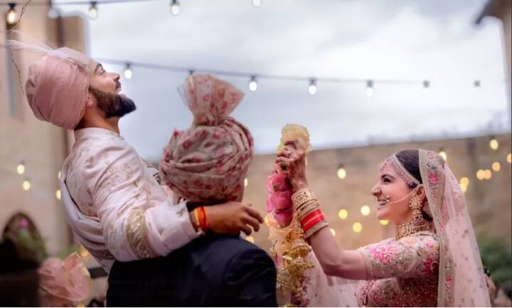 ਇੱਕ ਪਾਸੇ ਹਰ ਕੋਈ ਇਸ ਜੋੜੀ ਦੀ ਸ਼ਲਾਘਾ ਕਰ ਰਿਹਾ ਹੈ, ਉੱਥੇ ਅਸੀਂ ਤੁਹਾਨੂੰ ਅਜਿਹੀ ਗੱਲ ਦੱਸਣ ਜਾ ਰਹੇ ਹਾਂ ਜਿਸ ਨੂੰ ਜਾਣ ਕੇ ਤੁਸੀਂ ਹੈਰਾਨ ਹੋ ਜਾਵੋਗੇ। 
