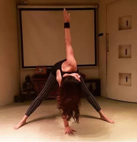 ਸੁਸ਼ਮਿਤਾ ਸੇਨ ਦੀਆਂ ਦੋ ਧੀਆਂ ਹਨ ਜਿਨ੍ਹਾਂ ਨੂੰ ਉਸ ਨੇ ਸਾਲ 2000 ਤੇ 2010 ਵਿੱਚ ਗੋਦ ਲਿਆ ਸੀ। ਉਹ ਉਨ੍ਹਾਂ ਦੇ ਪਾਲਣ-ਪੋਸ਼ਣ ਵਿੱਚ ਪੂਰਾ ਧਿਆਨ ਦਿੰਦੀ ਹੈ। 