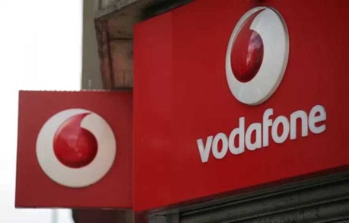 ਇਸਦੇ ਨਾਲ ਹੀ ਵਾਇਸ ਕਾੱਲ ਵੀ ਯੂਜ਼ਰਸ ਨੂੰ ਦਿੱਤੀ ਜਾ ਰਹੀ ਹੈ. ਯੂਜ਼ਰਸ ਦੇ ਲਈ ਇਹ ਕਾੱਲ ਅਨਲਿਮਿਟਿਡ ਨਹੀਂ ਹੋਵੇਗੀ। ਇਸ ਵਿੱਚ ਹਰ ਦਿਨ ਯੂਜ਼ਰ 250 ਮਿਨਟ ਫਰੀ ਕਾੱਲ ਕਰ ਸਕਦਾ ਹੈ. ਓਥੇ ਹੀ ਇਕ ਹਫਤੇ ਦੇ ਲਈ ਇਹ ਲਿਮਿਟ 1000 ਮਿੰਟ ਰੱਖੀ ਗਈ ਹੈ. 