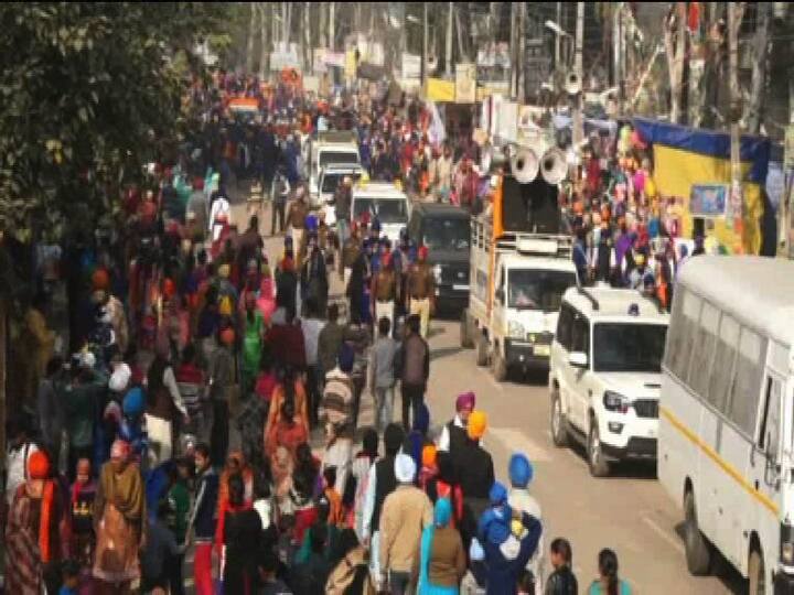 ਸ਼੍ਰੋਮਣੀ ਅਕਾਲੀ ਬੁੱਢਾ ਦਲ ਦੇ ਮੁਖੀ ਬਾਬਾ ਬਲਬੀਰ ਸਿੰਘ 96 ਕਰੋੜੀ ਦੀ ਅਗਵਾਈ ਹੇਠ ਕਈ ਨਿਹੰਗ ਜੱਥਿਆਂ ਨੇ ਇਸ ਮੁਹੱਲੇ ਵਿੱਚ ਸ਼ਮੂਲੀਅਤ ਕੀਤੀ। 
