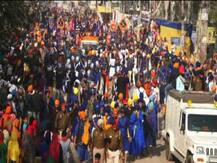 ਸਾਹਿਬਜ਼ਾਦਿਆਂ ਤੇ ਮਾਤਾ ਗੁਜਰੀ ਦੀ ਸ਼ਹਾਦਤ ਦੀ ਯਾਦ \'ਚ ਮੁਹੱਲਾ ਸਜਾਇਆ