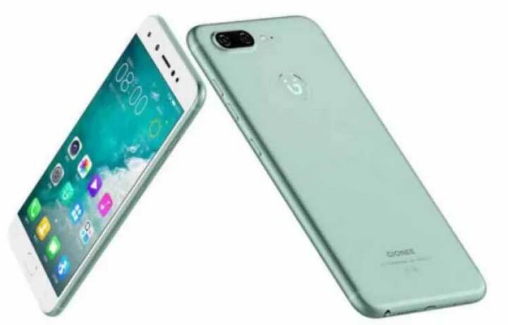 ZTE Nubia Z11 mini S (12,999 ਰੁ.): ਇਸ ਸਮਾਰਟਫੋਨ ਵਿੱਚ 5 ਇੰਚ ਦੀ ਸਕਰੀਨ ਦਿੱਤੀ ਗਈ ਹੈ, ਔਕਟਾਕੋਰ ਸਨੈਪਡਰੈਗਨ 617 ਪ੍ਰੋਸੈਸਰ, 3ਜੀਬੀ ਰੈਮ, ਰਿਅਰ ਕੈਮਰਾ 16 ਮੈਗਾਪਿਕਸਲ, ਫਰੰਟ ਫੇਸਿੰਗ ਕੈਮਰਾ 8 ਮੈਗਾਪਕਿਸਲ ਤੇ ਬੈਟਰੀ 2800mAh ਦਿੱਤੀ ਗਈ ਹੈ।