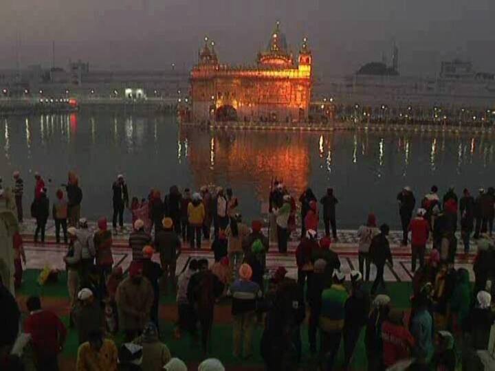 ਸੰਗਤ ਨੇ ਪਹੁੰਚ ਕੇ ਗੁਰੂ ਦੀ ਬਾਣੀ ਦਾ ਸਰਵਣ ਕੀਤਾ ਤੇ ਗੁਰੂ ਦਾ ਓਟ ਆਸਰਾ ਲੈ ਕੇ ਨਵੇਂ ਸਾਲ ਦੀ ਸ਼ੁਰੂਆਤ ਕੀਤੀ। ਇਸ ਮੌਕੇ ਸੰਗਤ 'ਚ ਭਾਰੀ ਉਤਸ਼ਾਹ ਦੇਖਣ ਨੂੰ ਮਿਲਿਆ। 