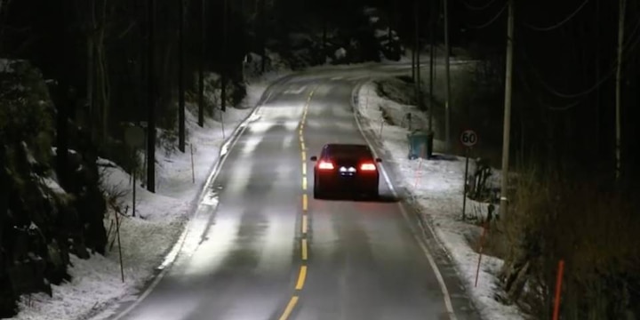 Energy saving auto dimming street lights ਬਿਜਲੀ ਦੀ ਬਚਤ ਤੇ ਵਾਤਾਵਰਨ ਬਚਾਉਣ ਦਾ ਅਨੋਖਾ ਢੰਗ