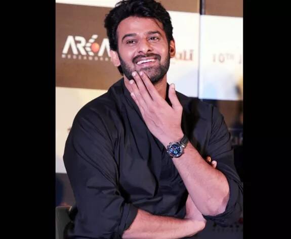 'ਸਾਹੋ' ਐਕਸ਼ਨ ਫਿਲਮ ਹੈ ਜਿਸ ਵਿਚ ਸ਼ਰਧਾ ਕਪੂਰ ਵੀ ਨਜ਼ਰ ਆਵੇਗੀ।