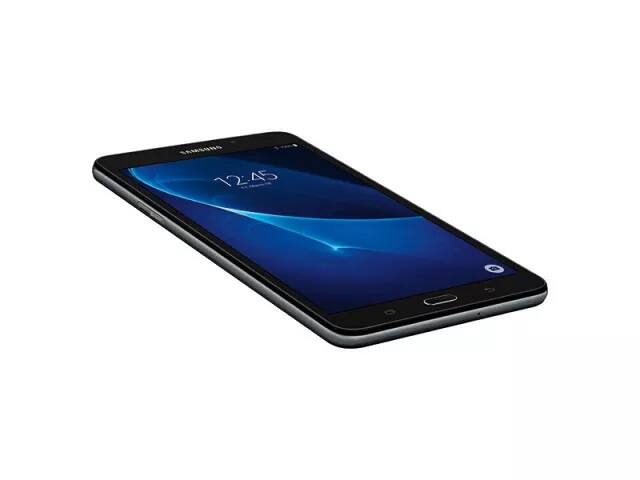 ਸੈਮਸੰਗ ਇੰਡੀਆ ਦੇ ਨਿਰਦੇਸ਼ਕ ਵਿਸ਼ਾਲ ਕੌਲ ਨੇ ਕਿਹਾ ਕਿ 2017 ਟੈਬਲੇਟ ਮਾਰਕੀਟ ਲਈ ਮੰਦਾ ਸਾਲ ਰਿਹਾ ਪਰ ਕੰਪਨੀ ਨੇ 2016 ਦੇ ਮੁਕਾਬਲੇ ਚੰਗਾ ਪ੍ਰਦਰਸ਼ਨ ਕੀਤਾ। 