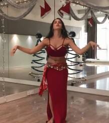 ਬਾਲੀਵੁੱਡ ਦੀ ਕੈਨੇਡੀਅਨ ਸੁੰਦਰੀ ਦੇ ਡਾਂਸ ਦੀ ਕਾਇਲ ਦੁਨੀਆ