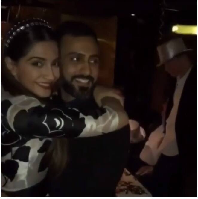 ਰਿਪੋਰਟਾਂ ਮੁਤਾਬਕ ਅਸਲ ਵਿੱਚ ਸੋਨਮ ਦੀ ਇੱਕ ਕਜ਼ਨ ਦਾ ਵਿਆਹ ਇਸੇ ਸਾਲ ਜੋਧਪੁਰ ਵਿੱਚ ਹੋਣ ਜਾ ਰਿਹਾ ਹੈ। ਸੋਨਮ ਇਸੇ ਦੀ ਤਿਆਰੀ ਵਿੱਚ ਰੁੱਝੀ ਹੋਈ ਹੈ। 