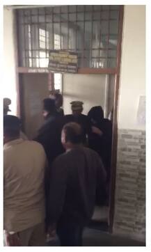 ਪਹਿਲੀ ਵਾਰ ਕੋਰਟ \'ਚ ਏਬੀਪੀ ਸਾਂਝਾ ਦੇ ਕੈਮਰੇ ਨੇ ਫੜਿਆ ਹਨੀਪ੍ਰੀਤ ਦਾ ਚਿਹਰਾ