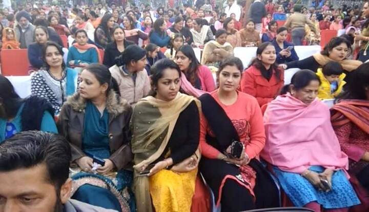 ਬਠਿੰਡਾ ਦੇ ਐੱਸ.ਡੀ. ਸਕੂਲ ਵਿੱਚ ਅੱਜ ਲੋਹੜੀ ਦਾ ਤਿਊਹਾਰ ਉਤਸ਼ਾਹ ਨਾਲ ਮਨਾਇਆ ਗਿਆ। 