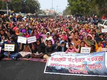 ਕੈਪਟਨ ਦੇ ਕੋਰੇ ਜਵਾਬ ਮਗਰੋਂ ਸੜਕਾਂ \'ਤੇ ਡਟੇ ਥਰਮਲ ਕਾਮੇ