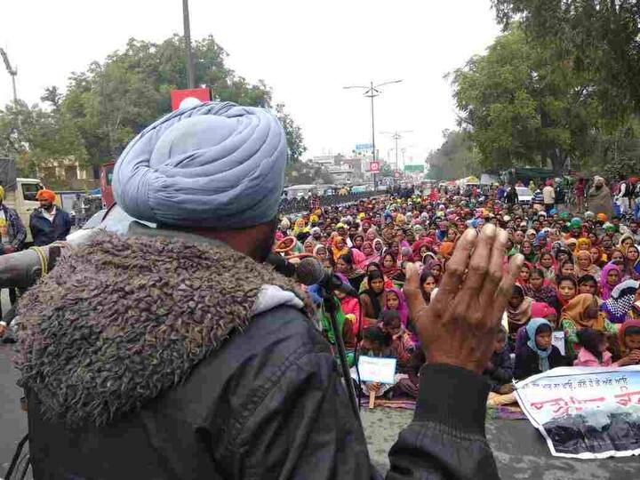 ਮੁੱਖ ਮੰਤਰੀ ਨੇ ਬਠਿੰਡਾ ਥਰਮਲ ਪਲਾਂਟ ਤੇ ਰੋਪੜ ਥਰਮਲ ਪਲਾਂਟ ਦੇ ਦੋ ਯੂਨਿਟ ਬੰਦ ਕਰਨ ਬਾਰੇ ਆਖਿਆ ਕਿ ਸੂਬੇ ਵਿੱਚ ਬਿਜਲੀ ਦੀ ਮੰਗ ਘਟਣ ਤੇ ਹੋਰ ਬਦਲਵੇਂ ਵਸੀਲਿਆਂ ਤੋਂ ਸਸਤੀ ਬਿਜਲੀ ਦੀ ਮੌਜੂਦਗੀ ਹੋਣ ਜਿਹੇ ਅਹਿਮ ਕਾਰਨਾਂ ਕਰਕੇ ਇਹ ਫੈਸਲਾ ਲਿਆ ਗਿਆ।