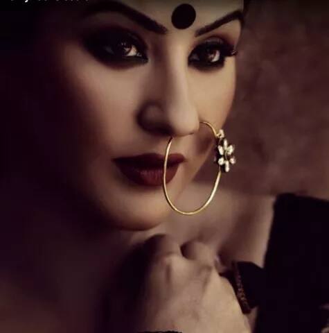 ਸ਼ੋਅ ਦੌਰਾਨ ਵਿਕਾਸ ਗੁਪਤਾ ਨੇ ਸ਼ਿਲਪਾ ਨਾਲ ਲੜਾਈ ਲੜੀ। ਪਹਿਲੇ 5 ਹਫਤਿਆਂ ਵਿੱਚ ਵਿਕਾਸ ਤੇ ਸ਼ਿਲਪਾ ਵਿਚਾਲੇ ਬਹੁਤ ਸਾਰੀਆਂ ਲੜਾਈਆਂ ਹੋਈਆਂ।