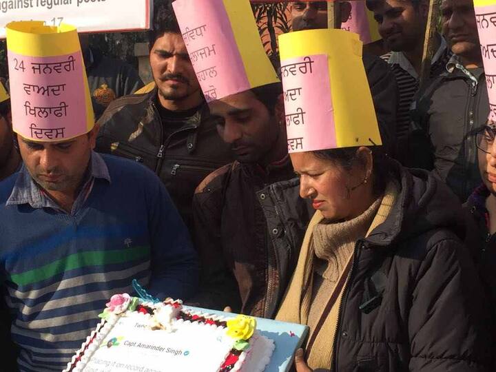 ਠੇਕਾ ਮੁਲਾਜ਼ਮਾਂ ਦਾ ਕਹਿਣਾ ਹੈ ਕਿ ਅੱਜ ਤੋਂ ਇੱਕ ਸਾਲ ਪਹਿਲਾਂ ਕੈਪਟਨ ਨੇ ਟਵੀਟ ਕਰਕੇ ਕਿਹਾ ਸੀ ਕਿ ਸਰਕਾਰ ਬਣਨ 'ਤੇ ਉਨ੍ਹਾਂ ਨੂੰ ਰੈਗੂਲਰ ਕੀਤਾ ਜਾਏਗਾ।